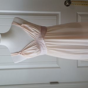 Vintage 1970's Pale Pink Shadowline Night Gown - Size Small - 100% Nylon - Lace